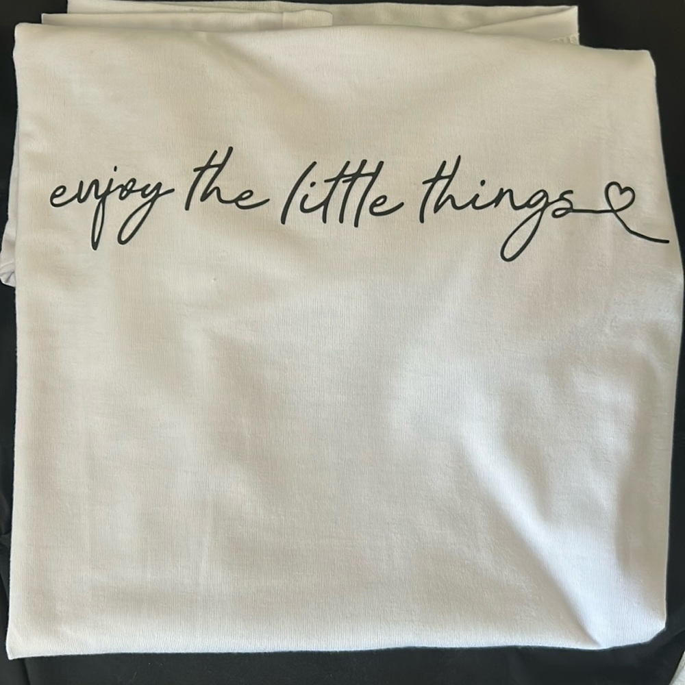 SHEIN  L Tshirt